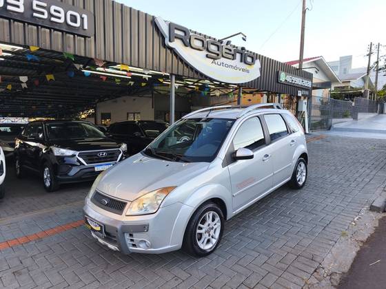 FORD FIESTA 1.0 MPI TRAIL HATCH 8V FLEX 4P MANUAL